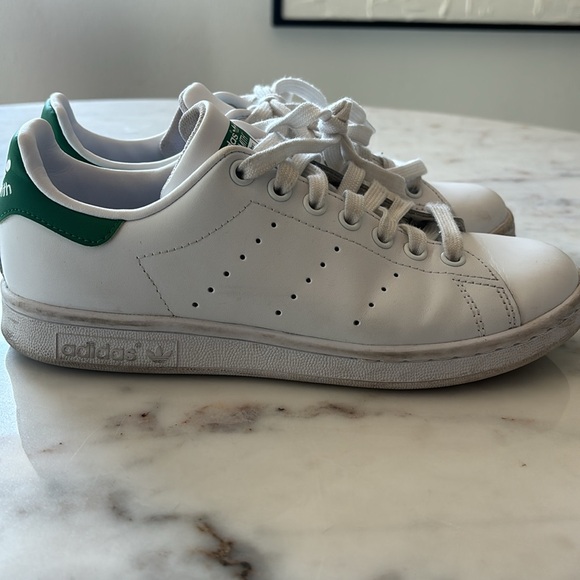 Stan Smith Adidas | size 6.5 - Picture 4 of 4